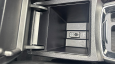 MG Hs 1.5 T-GDI Exclusive 5dr DCT Petrol Hatchback